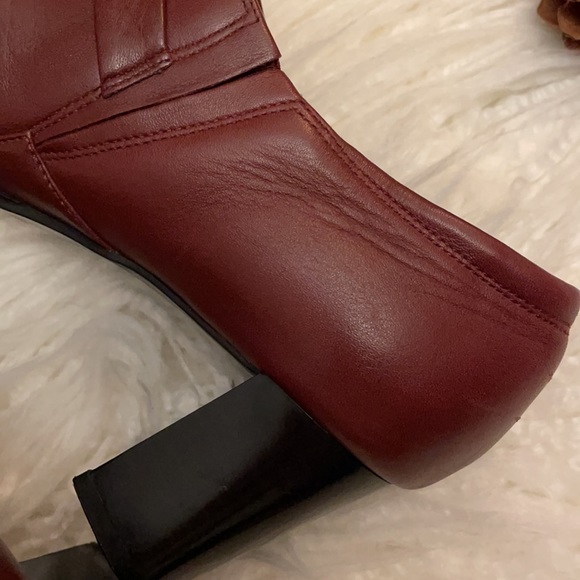 Aerology by Aerosoles Saylor sz 8 maroon slip on square toe fall boots booties - Picture 6 of 6